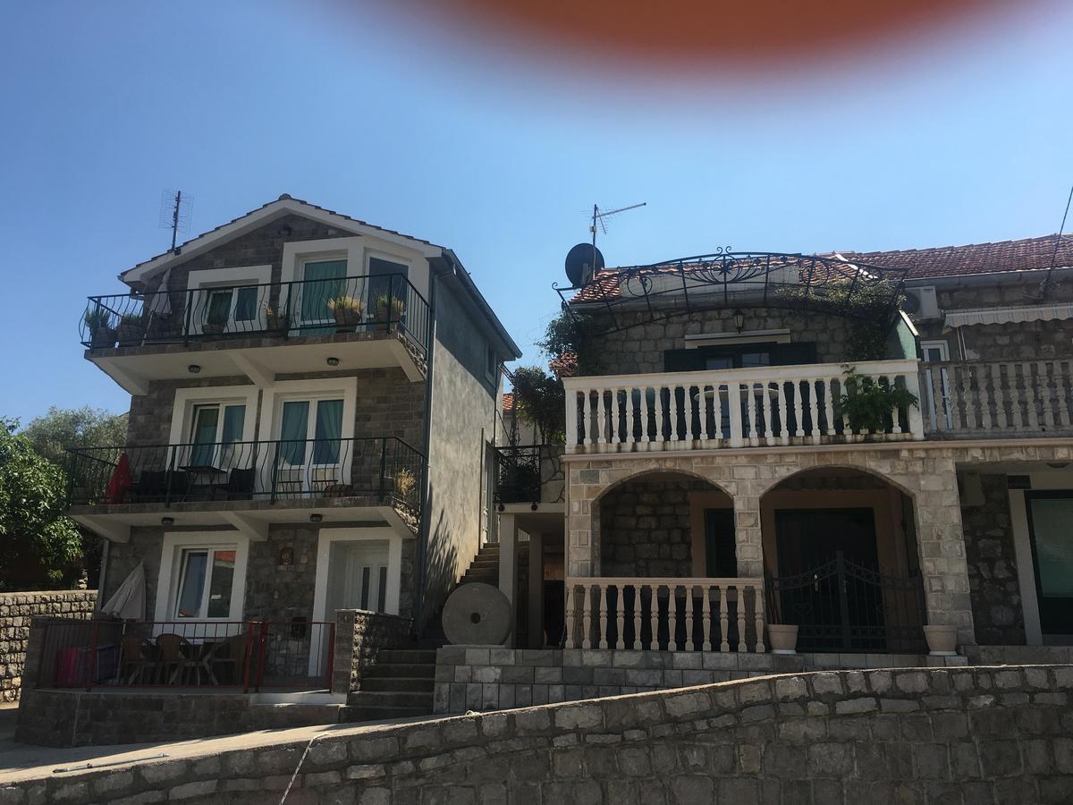 Studio Apartments Krasici Tivat Buitenkant foto