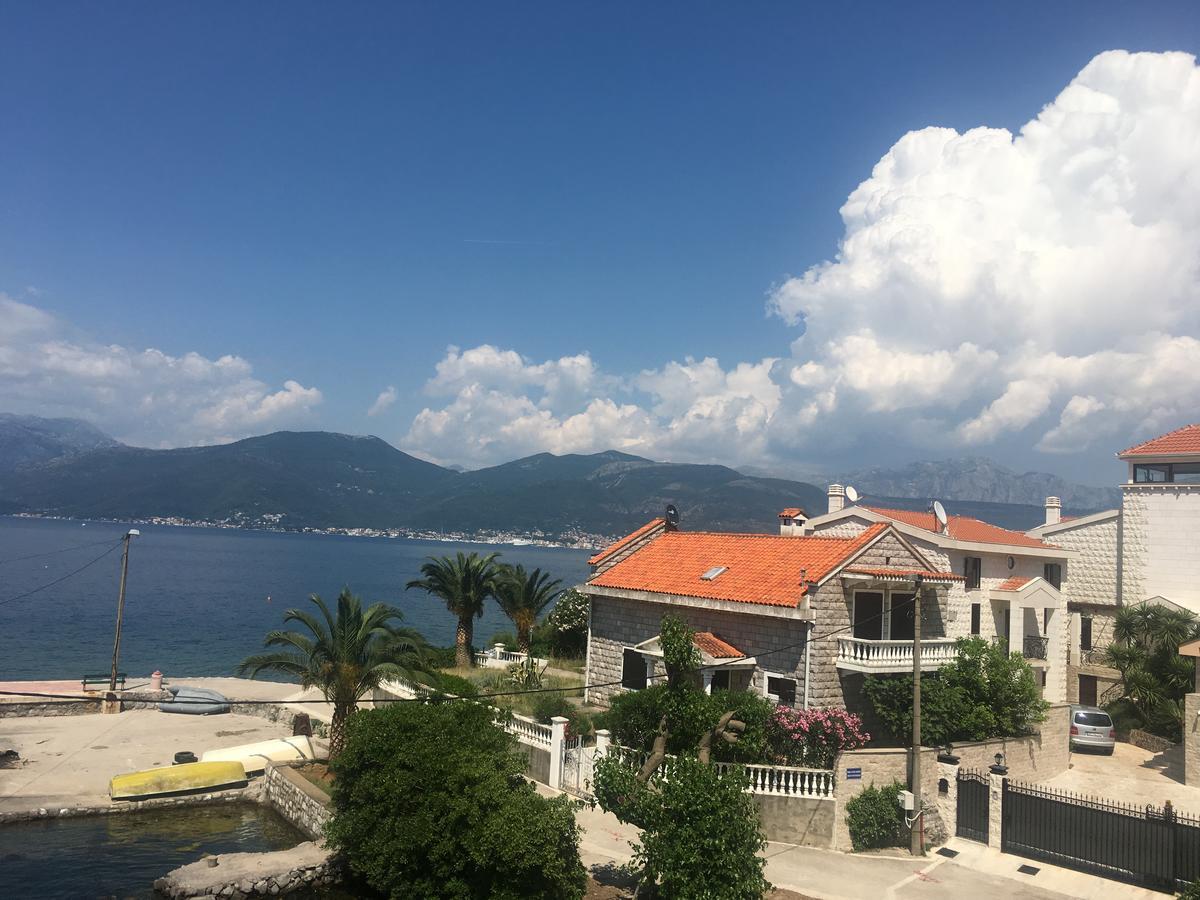 Studio Apartments Krasici Tivat Buitenkant foto