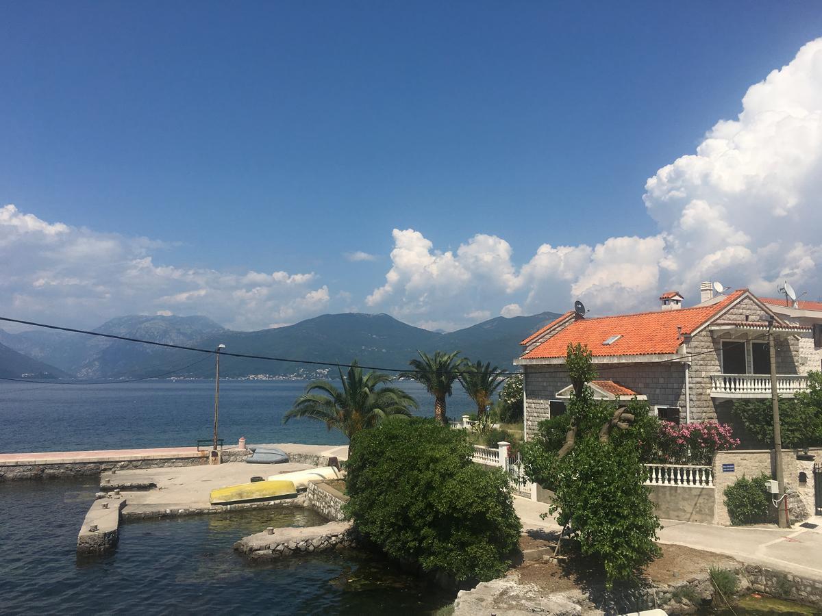 Studio Apartments Krasici Tivat Buitenkant foto